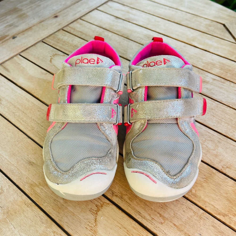 PLAE Shoes in very good condition. Size 1 Youth